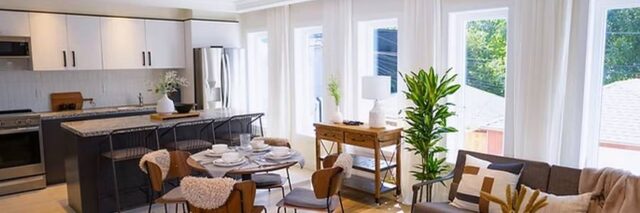 FoxySuites Suite 1 FoxySuites