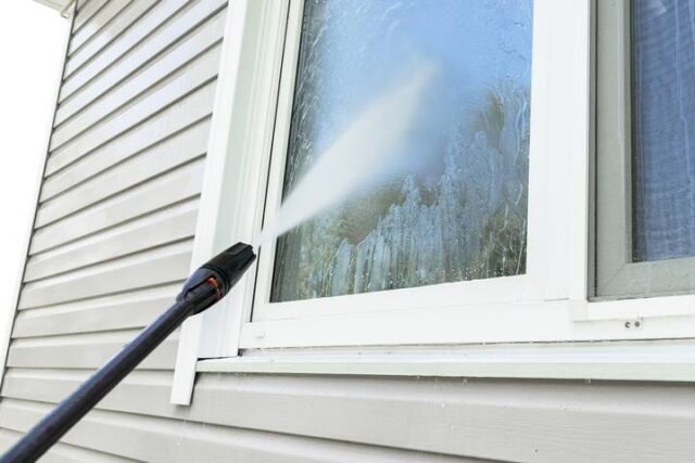 Window Cleaning 2312-002